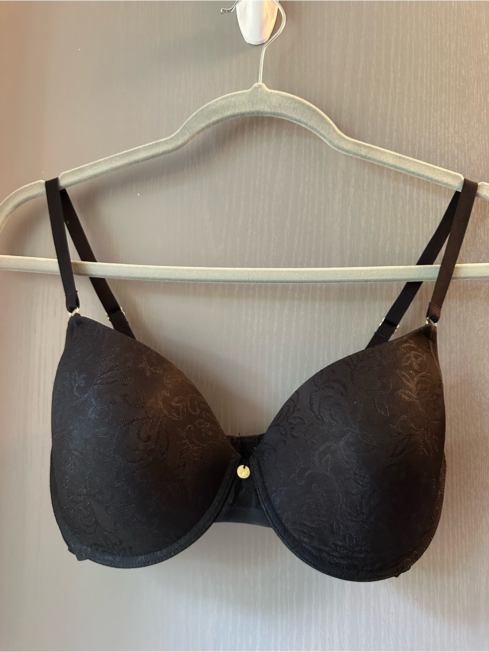 NWOT 34D Natori Black Lace-Pattern T-Shirt Push-Up Bra